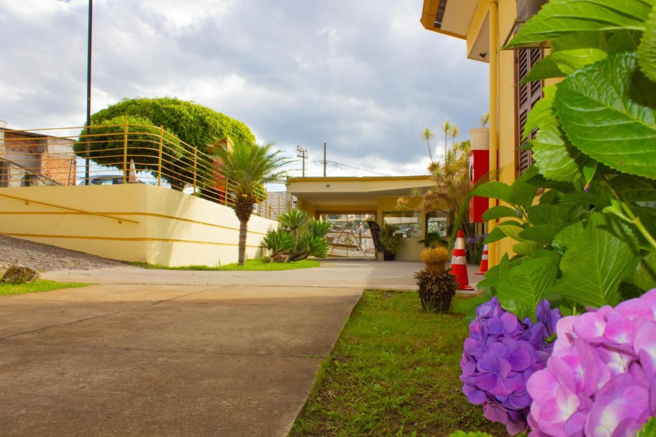 Hotel Meri Conselheiro Lafaiete Bagian luar foto